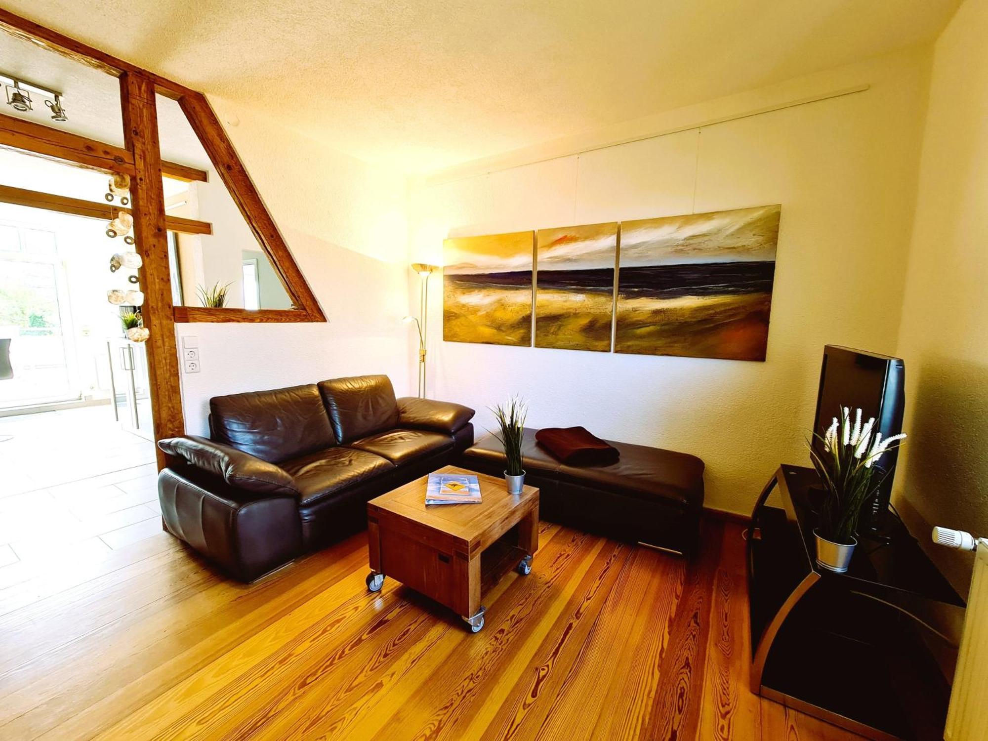 Artmare Apartment *